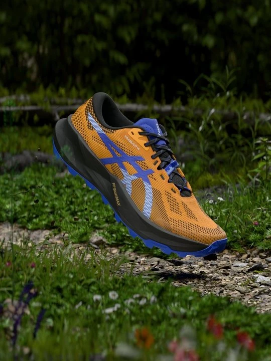 Zdjęcie produktu Obuwie do biegania Szlak Asics morelowy