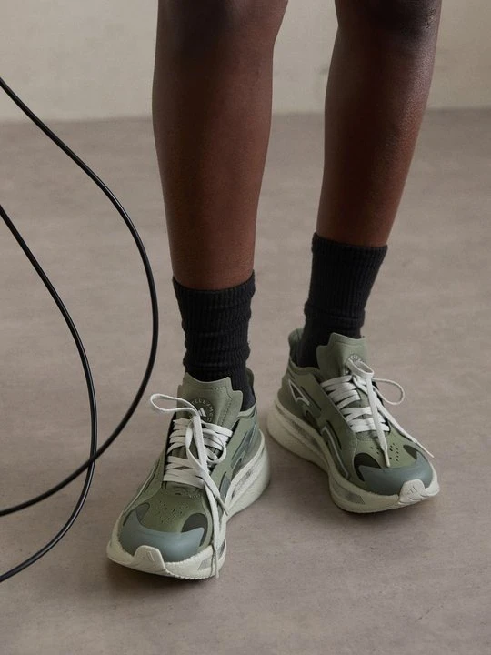 Zdjęcie produktu Obuwie do biegania treningowe Adidas by Stella McCartney zielony