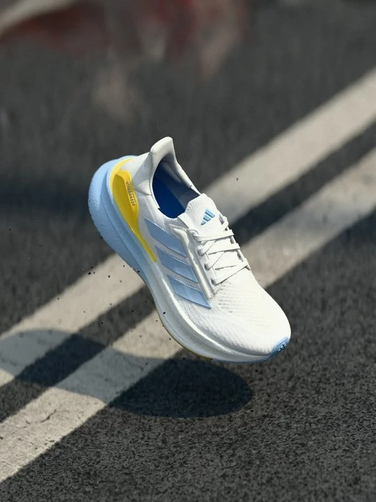 Zdjęcie produktu Obuwie do biegania treningowe Adidas biały
