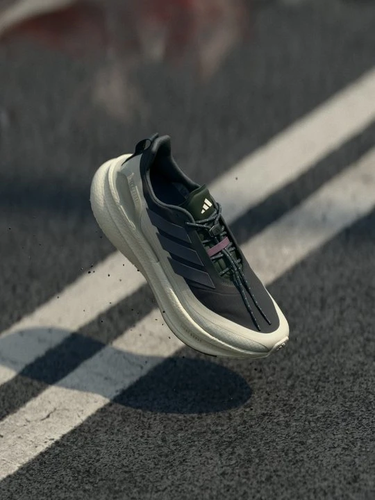 Zdjęcie produktu Obuwie do biegania treningowe Adidas antracytowy
