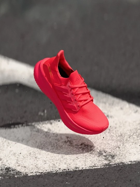 Zdjęcie produktu Obuwie do biegania treningowe Adidas czerwony