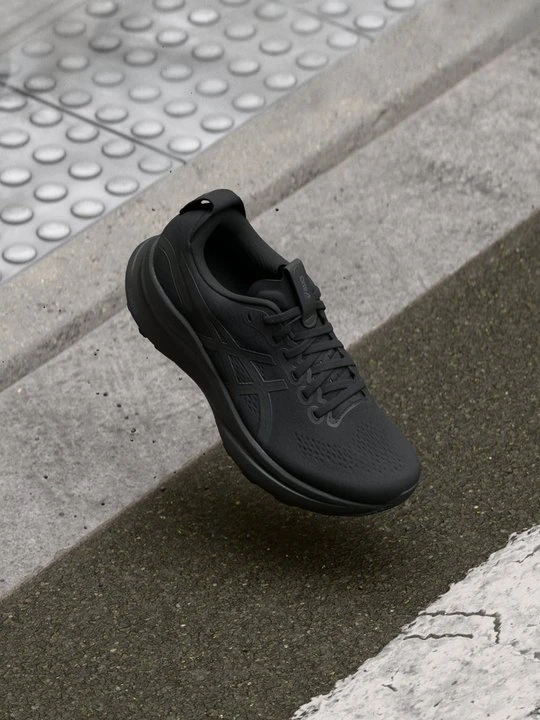 Zdjęcie produktu Obuwie do biegania treningowe Asics czarny