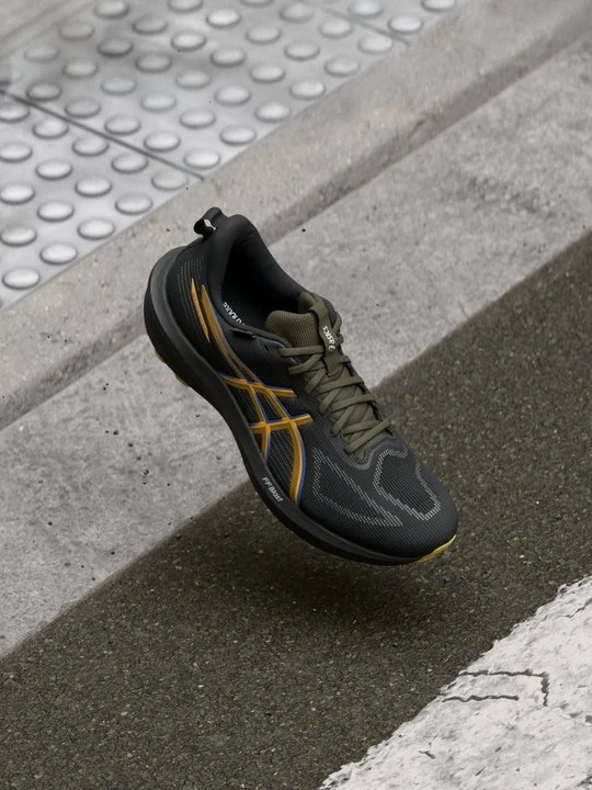Zdjęcie produktu Obuwie do biegania treningowe Asics czarny