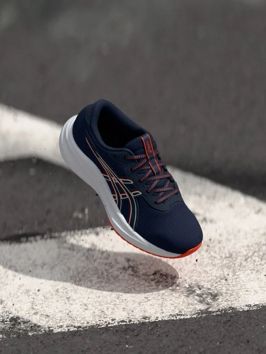 Zdjęcie produktu Obuwie do biegania treningowe Asics granatowy