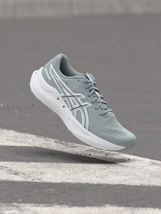 Zdjęcie produktu Obuwie do biegania treningowe Asics jasnoszary