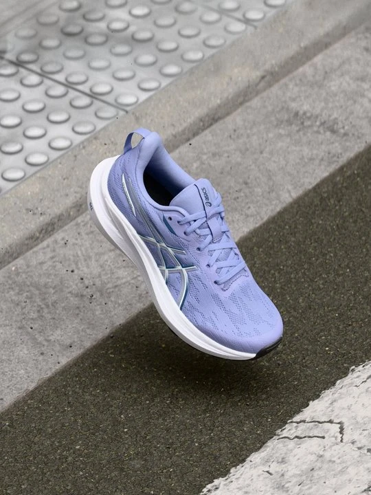 Zdjęcie produktu Obuwie do biegania treningowe Asics liliowy