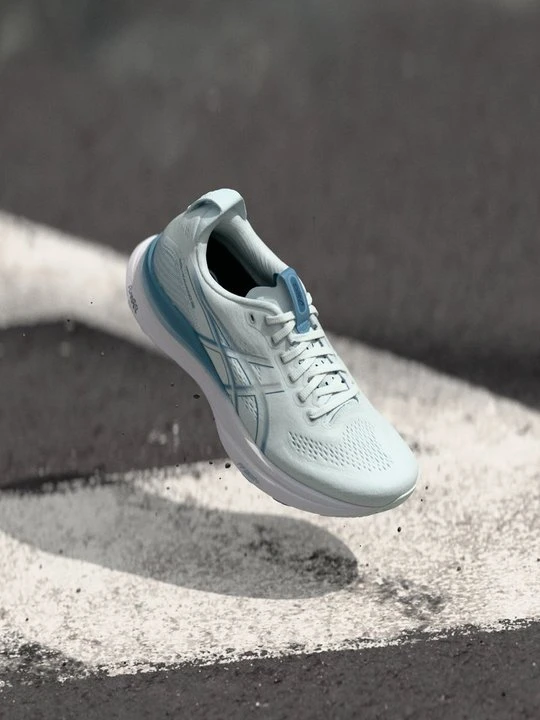 Zdjęcie produktu Obuwie do biegania treningowe Asics niebieski