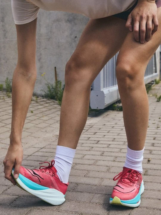 Zdjęcie produktu Obuwie do biegania treningowe Hoka jasnoczerwony