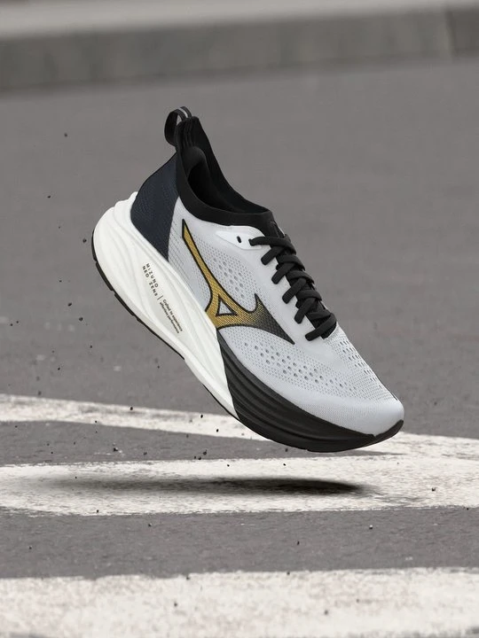 Zdjęcie produktu Obuwie do biegania treningowe Mizuno biały