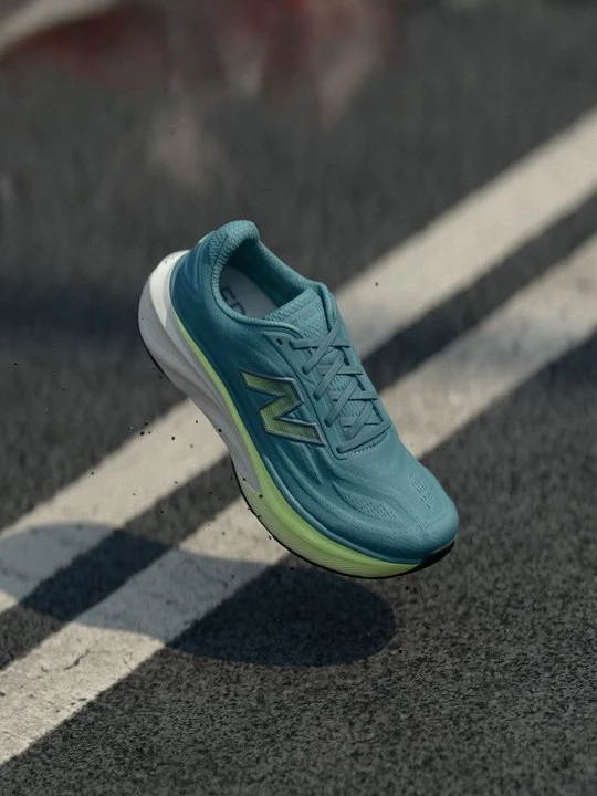 Zdjęcie produktu Obuwie do biegania treningowe New Balance ciemnozielony