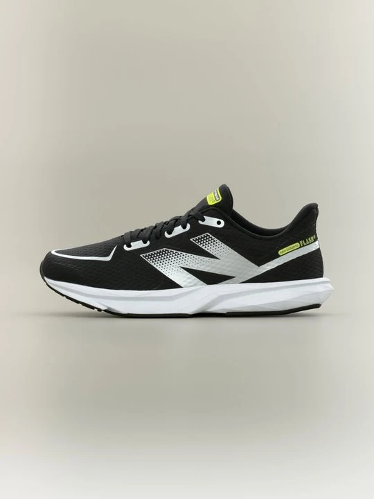 Zdjęcie produktu Obuwie do biegania treningowe New Balance czarny