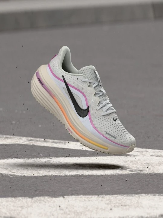 Zdjęcie produktu Obuwie do biegania treningowe Nike biały