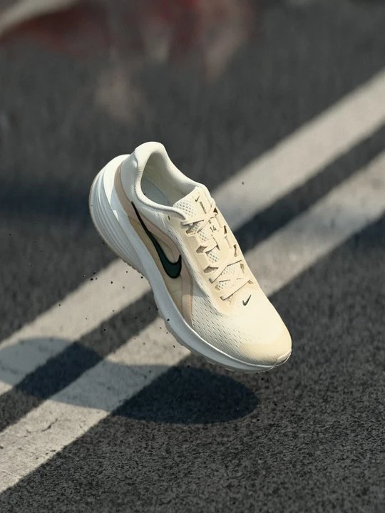 Zdjęcie produktu Buty do biegów ulicznych Nike biały