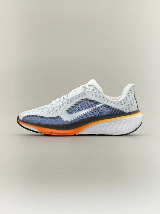 Zdjęcie produktu Obuwie do biegania treningowe Nike biały