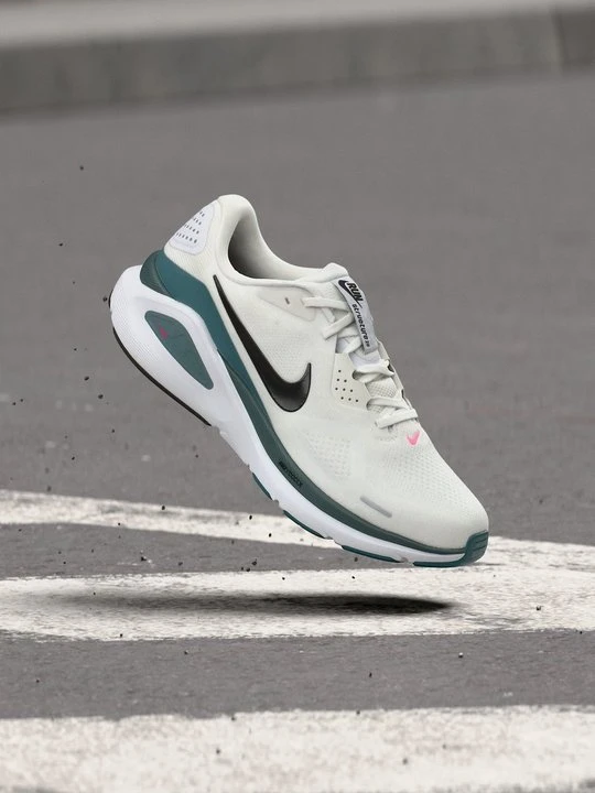 Zdjęcie produktu Obuwie do biegania treningowe Nike biały