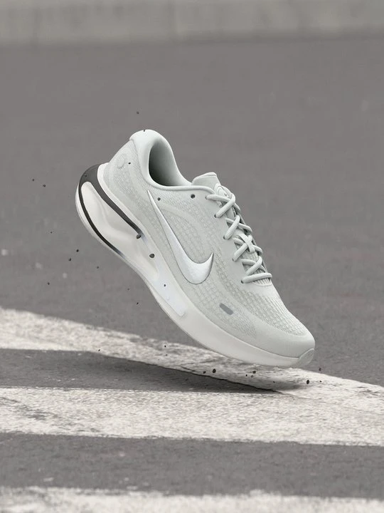 Zdjęcie produktu Obuwie do biegania treningowe Nike biały
