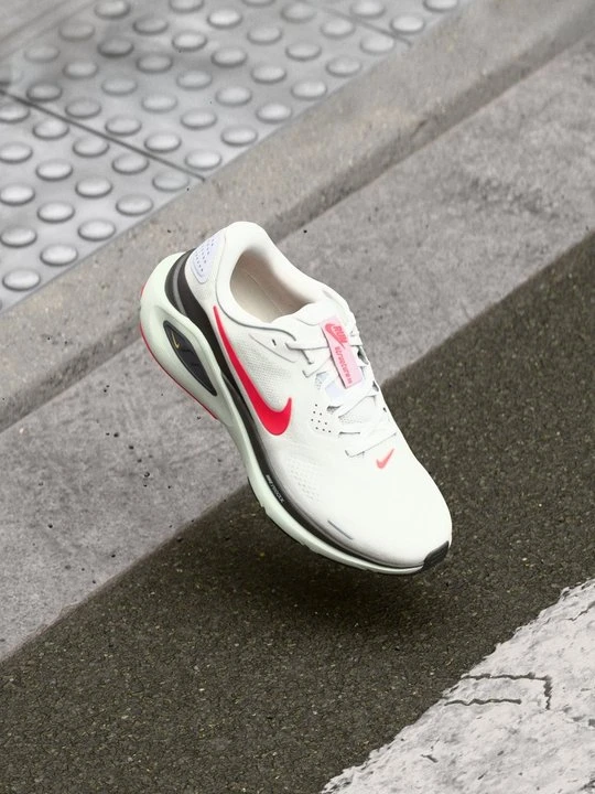 Zdjęcie produktu Obuwie do biegania treningowe Nike biały