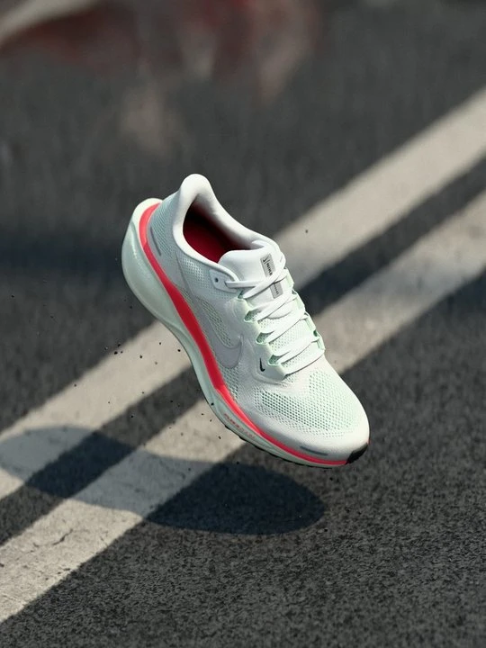 Zdjęcie produktu Obuwie do biegania treningowe Nike biały