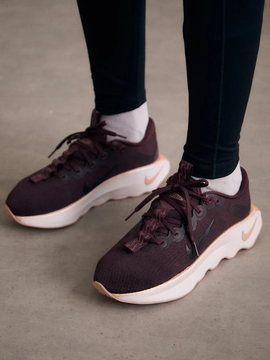 Zdjęcie produktu Obuwie do biegania treningowe Nike bordowy