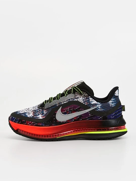 Zdjęcie produktu Obuwie do biegania treningowe Nike srebrny