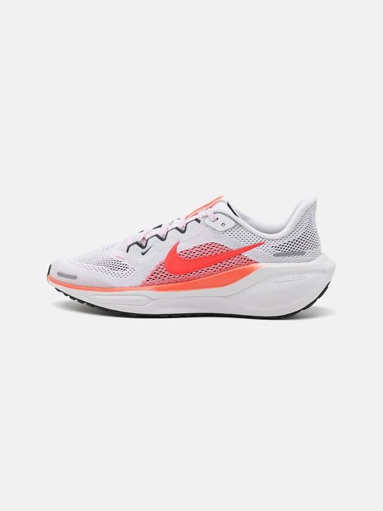 Zdjęcie produktu Obuwie do biegania treningowe Nike biały