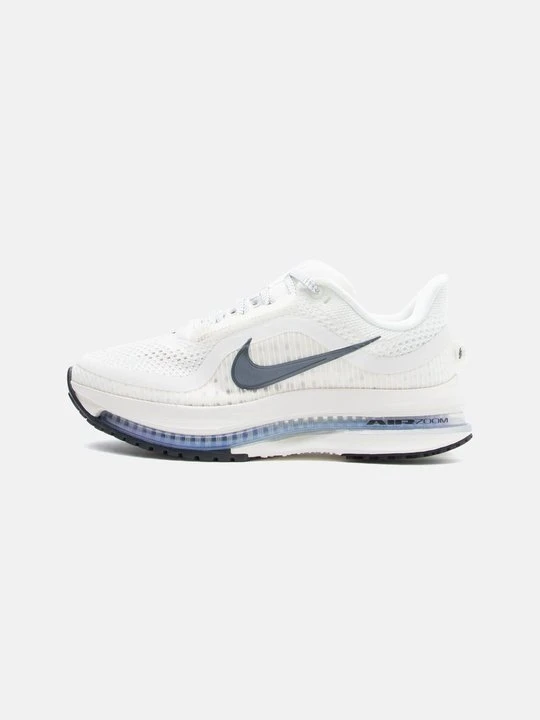 Zdjęcie produktu Obuwie do biegania treningowe Nike biały