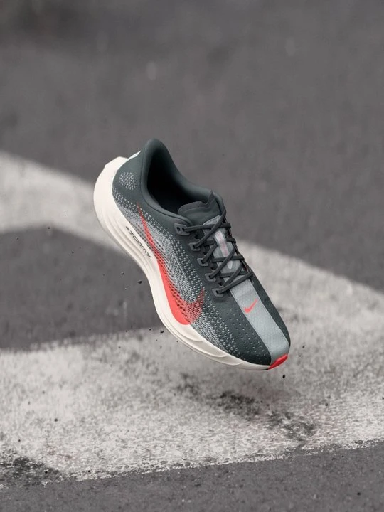 Zdjęcie produktu Obuwie do biegania treningowe Nike ciemnoszary