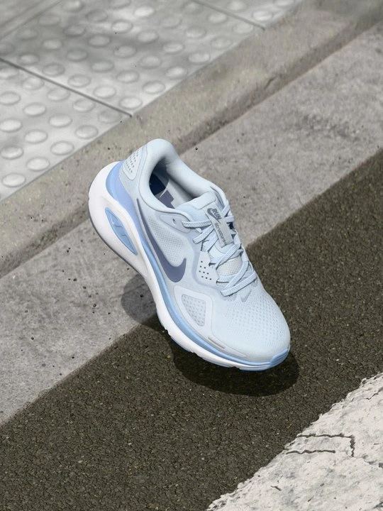 Zdjęcie produktu Obuwie do biegania treningowe Nike jasnoniebieski