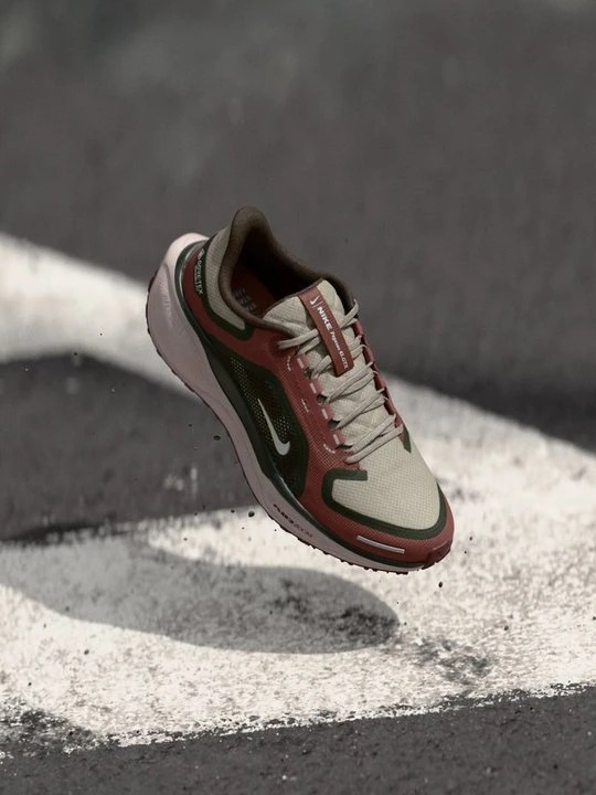 Zdjęcie produktu Obuwie do biegania treningowe Nike khaki