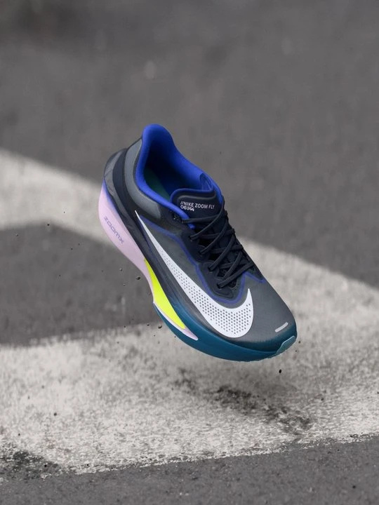 Zdjęcie produktu Obuwie do biegania treningowe Nike granatowy