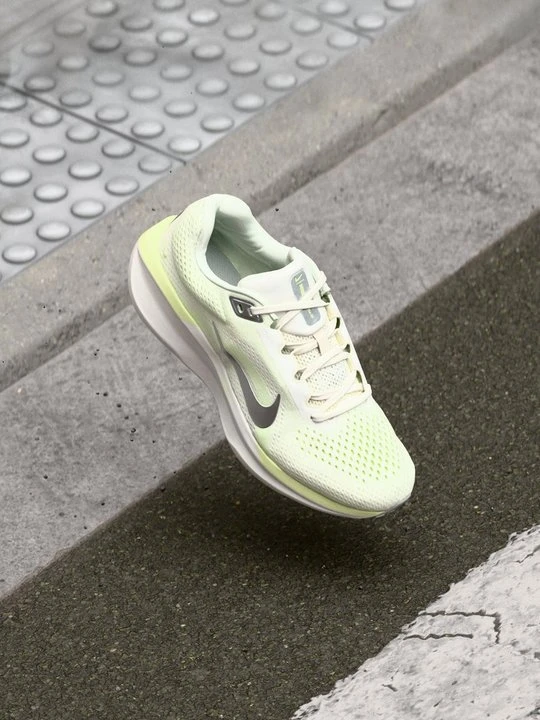 Zdjęcie produktu Obuwie do biegania treningowe Nike żółty