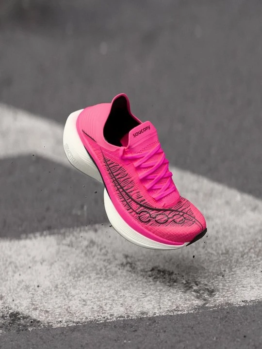 Zdjęcie produktu Obuwie do biegania treningowe Saucony różowy