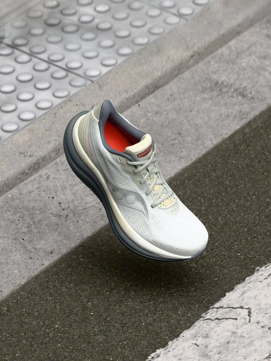 Zdjęcie produktu Obuwie do biegania treningowe Saucony szary