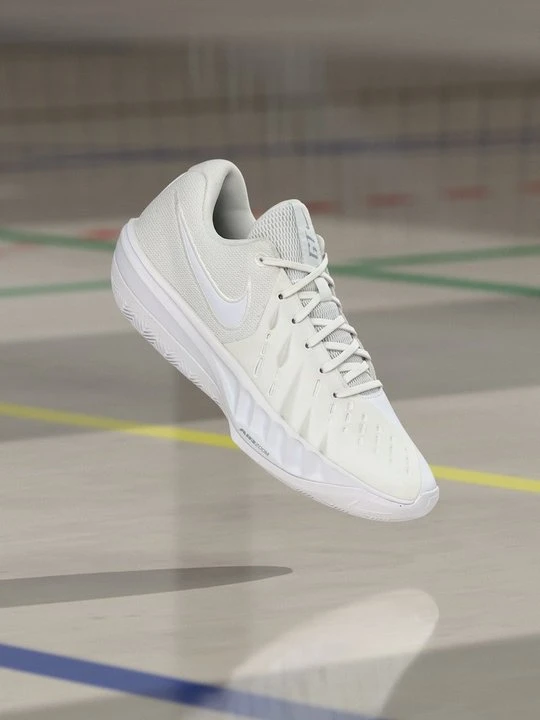 Zdjęcie produktu Obuwie do koszykówki Nike biały
