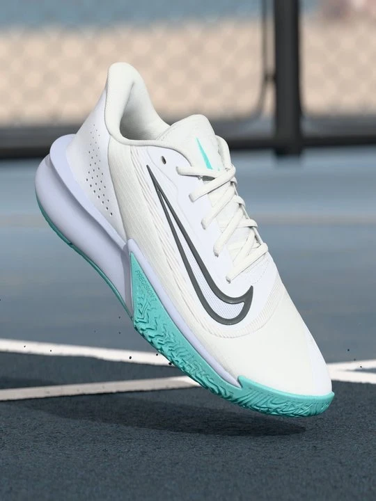 Zdjęcie produktu Obuwie do koszykówki Nike biały