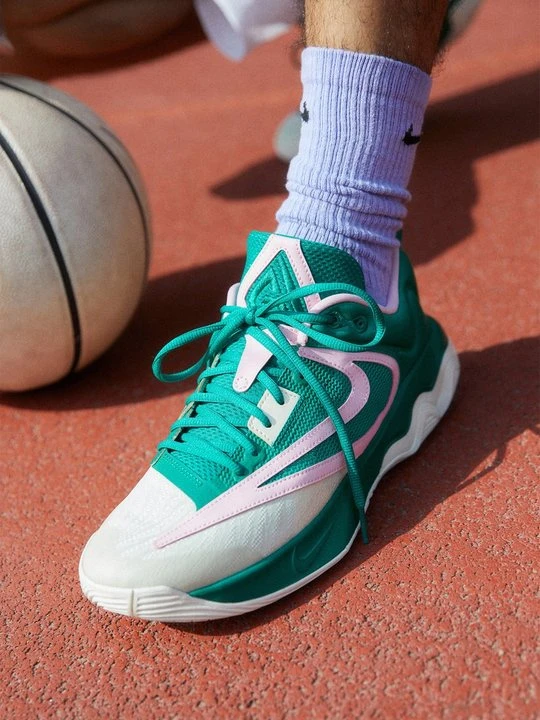 Zdjęcie produktu Obuwie do koszykówki Nike zielony