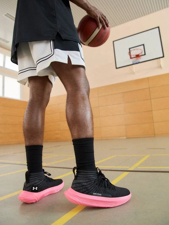 Zdjęcie produktu Obuwie do koszykówki Under Armour czarny