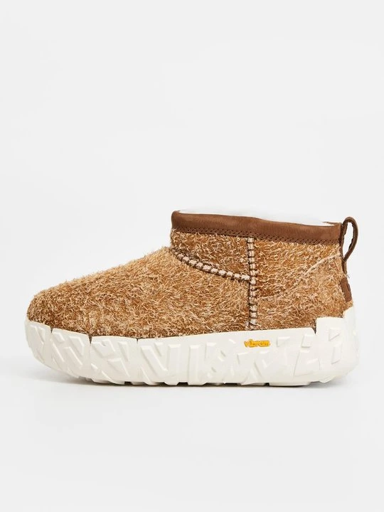 Zdjęcie produktu Obuwie zimowe UGG brązowy