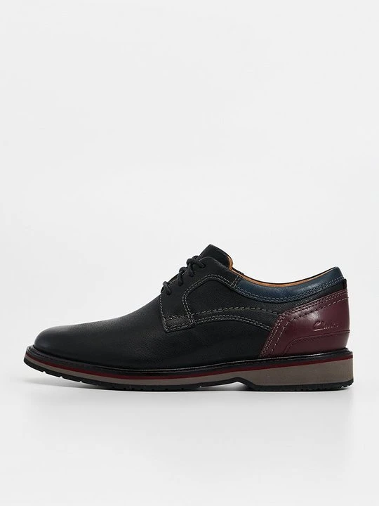 Zdjęcie produktu Oksfordki Clarks czarny