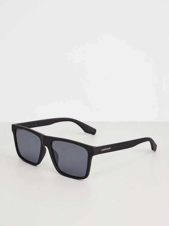 Zdjęcie produktu Okulary przeciwsłoneczne Calvin Klein czarny