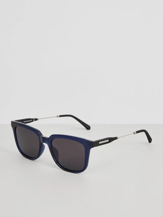 Zdjęcie produktu Okulary przeciwsłoneczne Calvin Klein Jeans granatowy