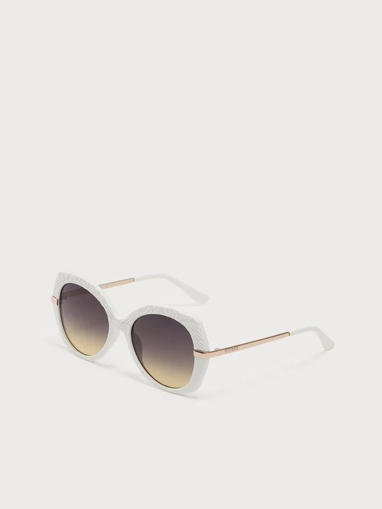 Zdjęcie produktu Okulary przeciwsłoneczne Guess biały