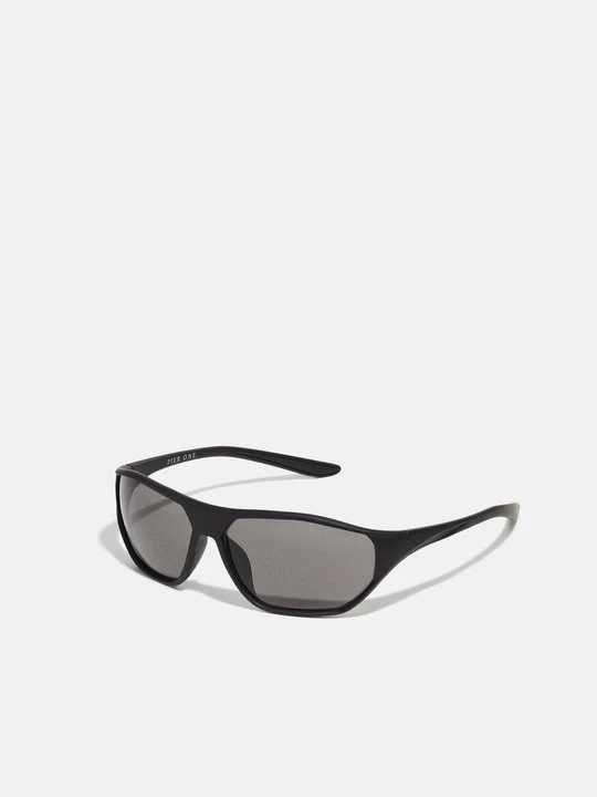 Zdjęcie produktu Okulary przeciwsłoneczne Pier One czarny