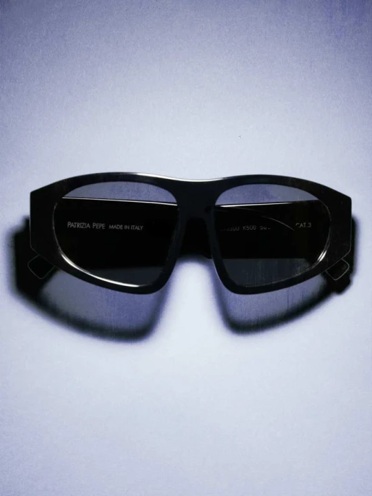 Zdjęcie produktu Okulary przeciwsłoneczne visor Patrizia Pepe czarny
