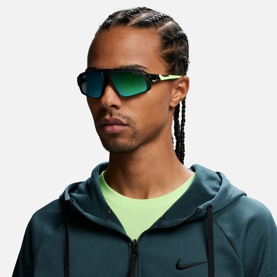 Zdjęcie produktu Okulary przeciwsłoneczne z lustrzanym odbiciem Nike Flyfree - Czerń