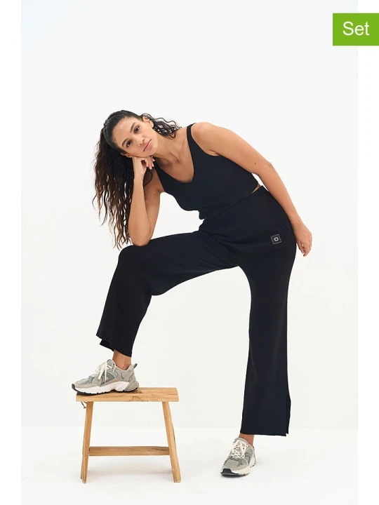 Zdjęcie produktu Onamaste 2-częściowy zestaw sportowy "Jazz" w kolorze czarnym rozmiar: L / XL