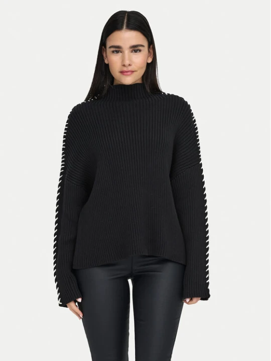 Zdjęcie produktu ONLY Golf Queenie 15330680 Czarny Loose Fit