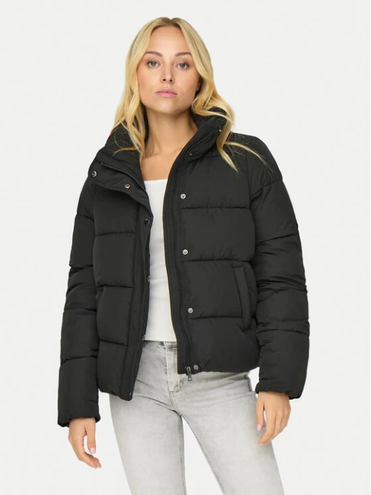 Zdjęcie produktu ONLY Kurtka zimowa New Cool 15295424 Czarny Regular Fit