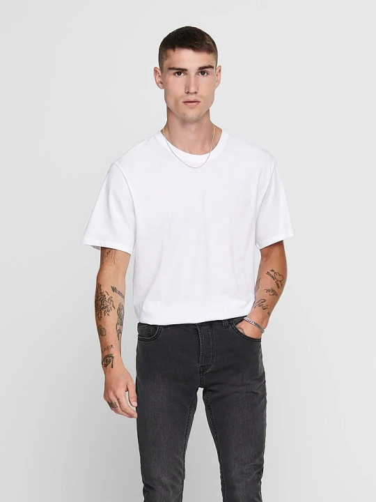 Zdjęcie produktu ONLY & SONS Koszulka "Matt" w kolorze białym rozmiar: S