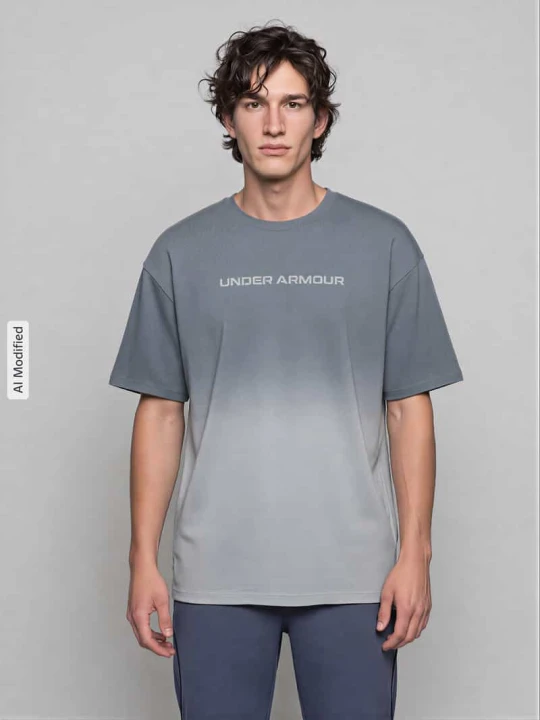 Zdjęcie produktu Oversized sportowe t-shirt z mieszanki bawełny model 'UA M HWT GRADIENT' Under Armour Granatowy